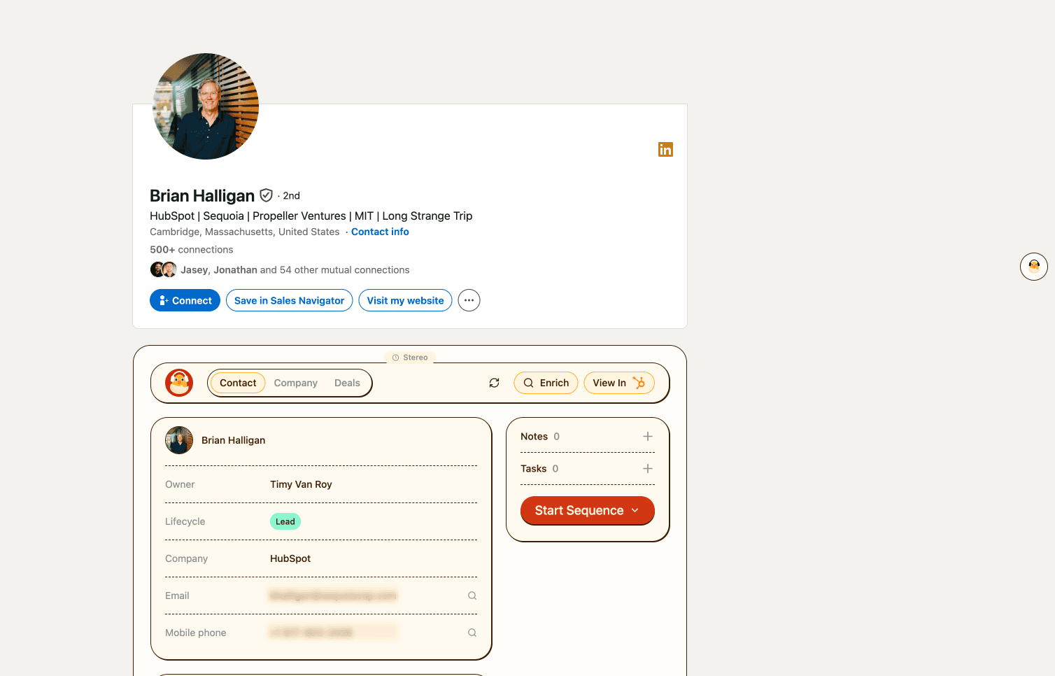 HubSpot kontaktrekord SurroundR után: emaillel és telefonnal kitöltve